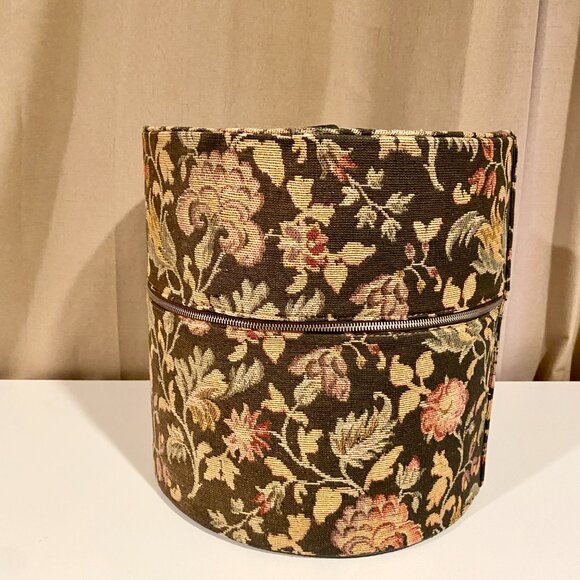 Vintage Floral‎ Tapestry Zippered Hat or Wig Box 13"x13" Travel Case with Lock - Picture 7 of 15